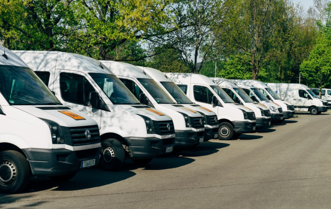 Apply for a commercial vehicle loan with low interest rates and easy approval.